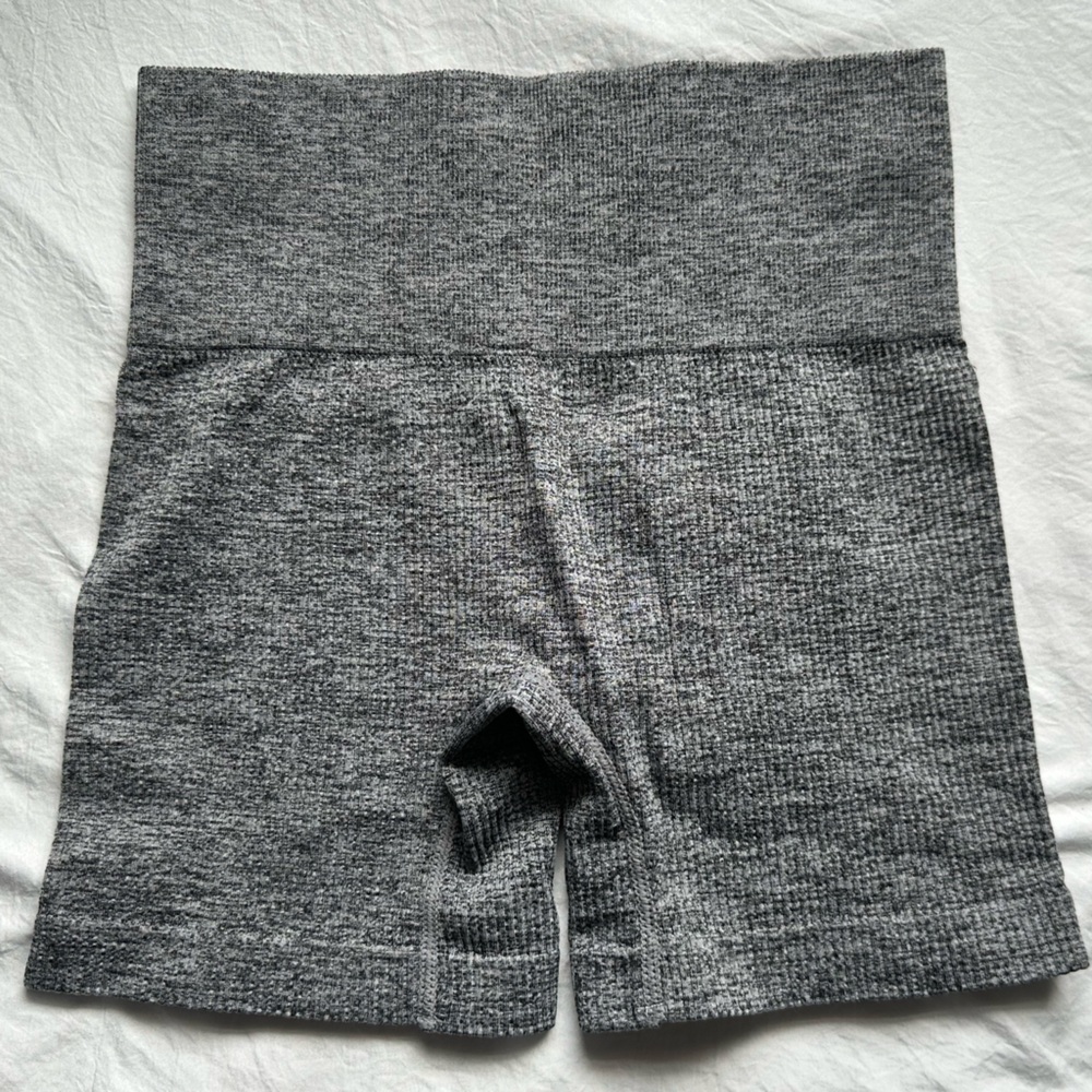 Colsie Seamless Ribbed Biker Shorts Grey